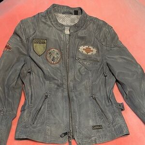 Harley-Davidson Women's Leather Jacket in Grey.
Powder Soft Leather. 
STUNNING!